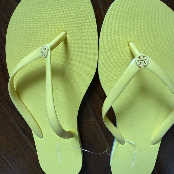 Tory Burch Yellow Sandals Classic Design - Picture 2 of 3